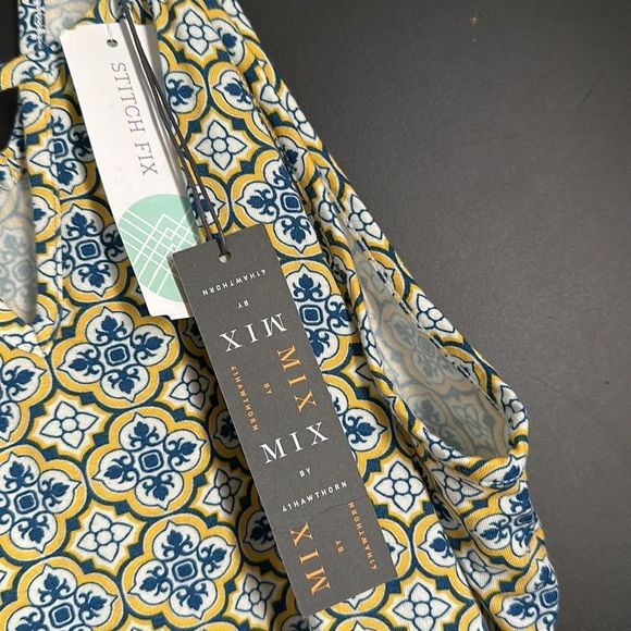 Mix By 41 Hawthorne keyhole knit top - Picture 2 of 3